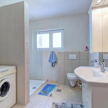 דירה Jelka Nv 1 - 6 Pax With Two Terraces, Sea View, Parking, Grill