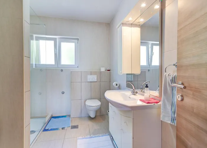 Jelka Nv 1 - 6 Pax With Two Terraces, Sea View, Parking, Grill * Novi Vinodolski