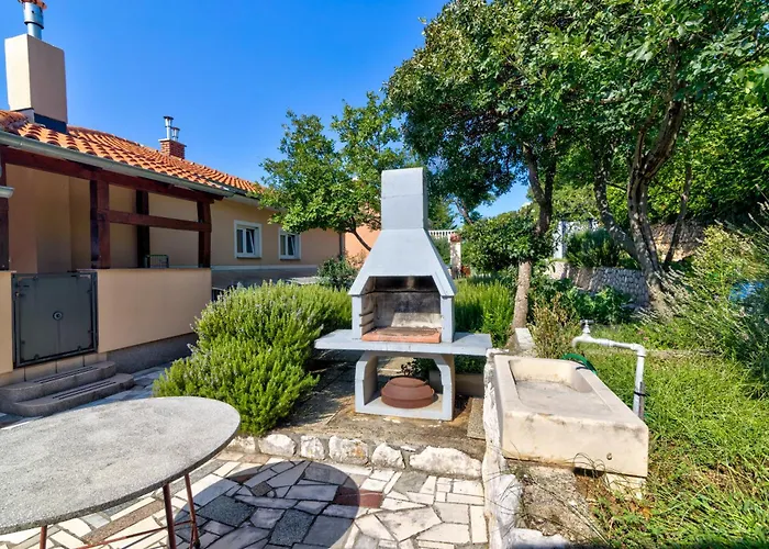 Jelka Nv 1 - 6 Pax With Two Terraces, Sea View, Parking, Grill Novi Vinodolski