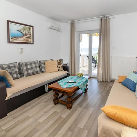 Jelka Nv 1 - 6 Pax With Two Terraces, Sea View, Parking, Grill * Нови-Винодолски