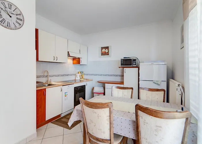 Jelka Nv 1 - 6 Pax With Two Terraces, Sea View, Parking, Grill * Novi Vinodolski