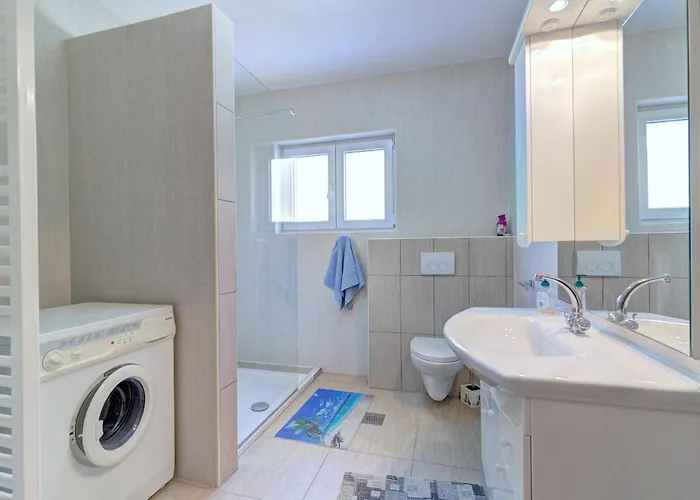 Appartamento Jelka Nv 1 - 6 Pax With Two Terraces, Sea View, Parking, Grill